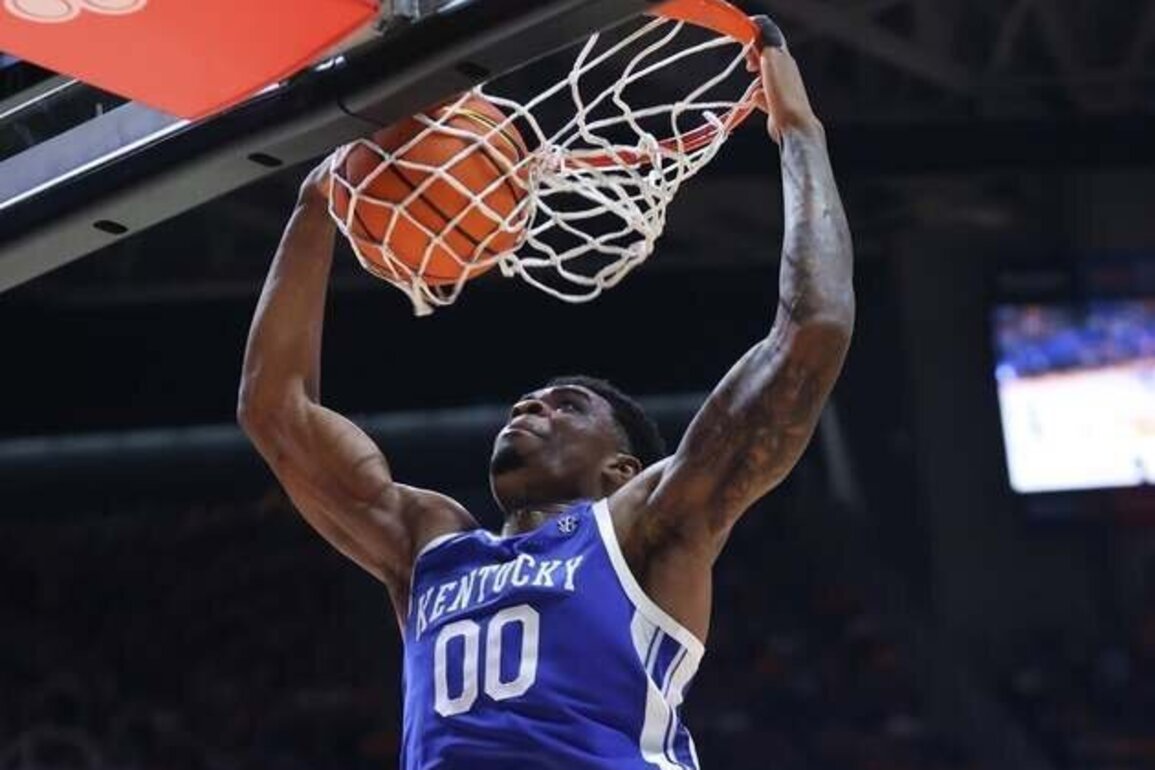 Kentucky 'earning confidence' while Texas tries to resume winning ways