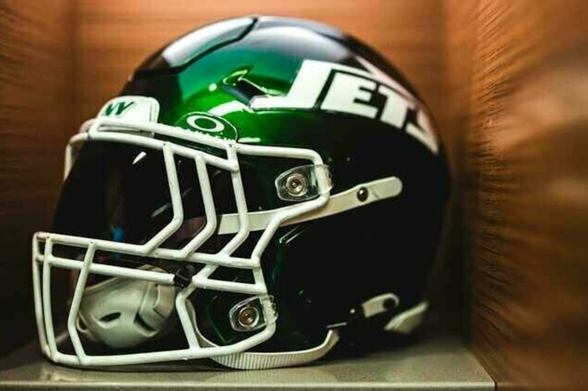 Jets Release OL Esa Pole