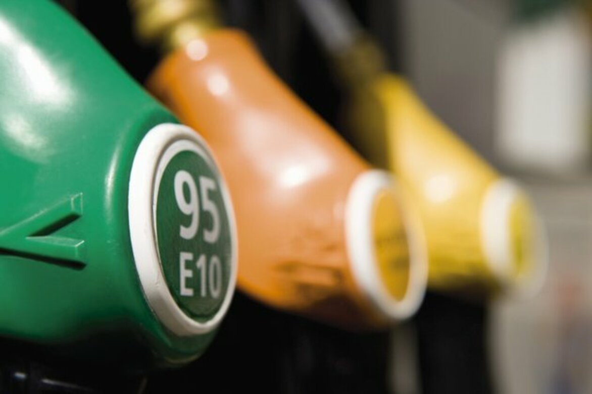 Putin responds to 'gas station' slur