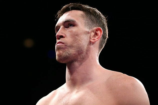 Underdog Smith hoping size matters against Alvarez