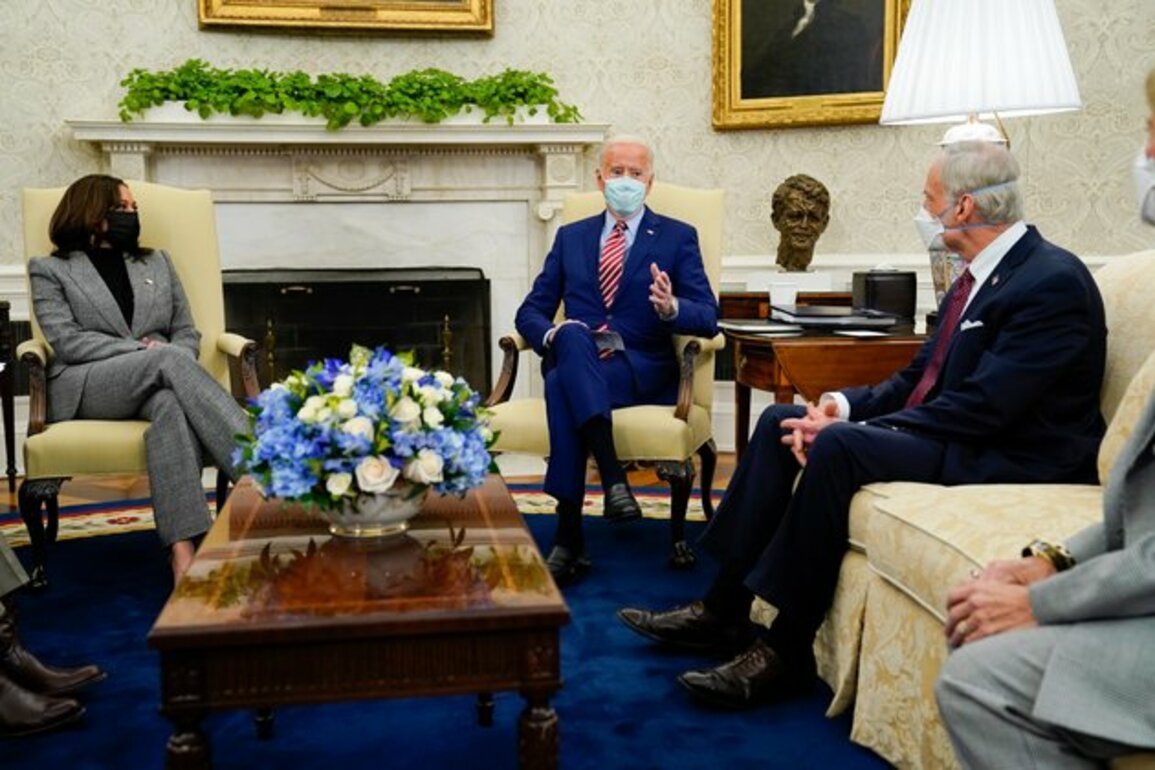 Biden: China Going to Eat Our Lunch Unless US Moves on Infrastructure