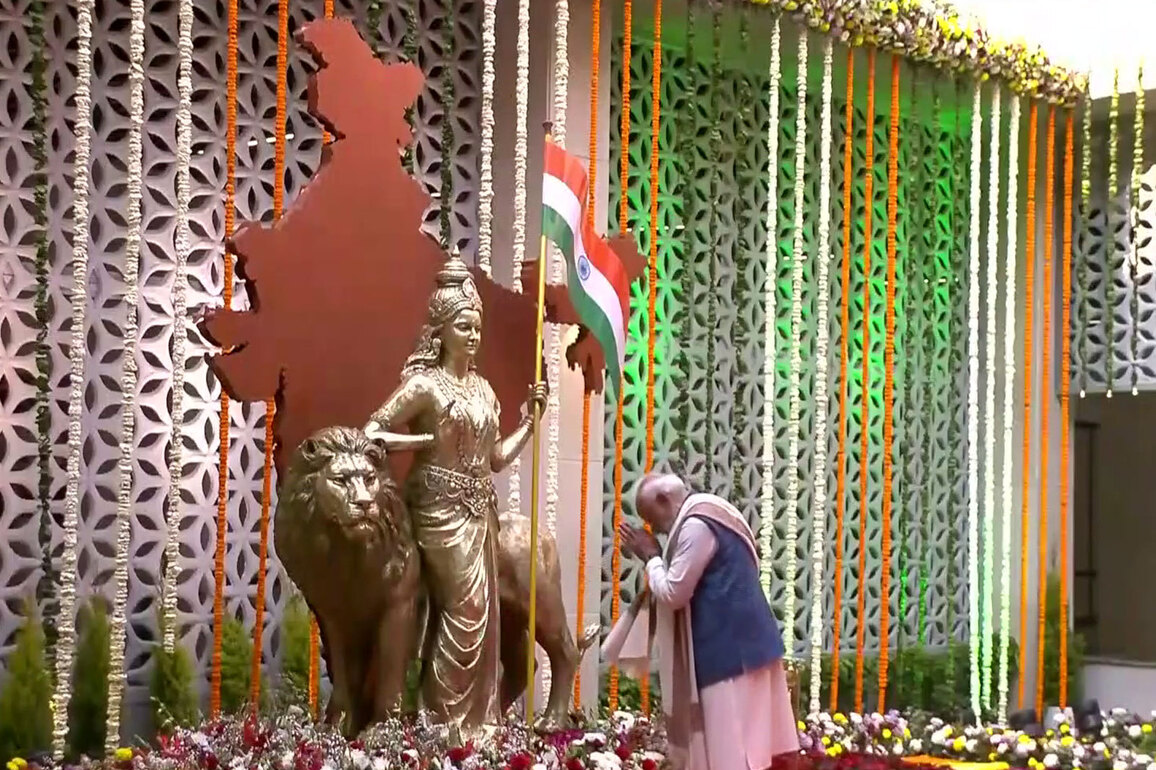 PM Modi inaugurates Rashtra Prerna Sthal in Lucknow