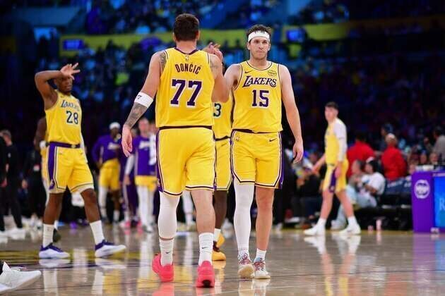 Nuggets, Lakers clash amid tight Western playoff race