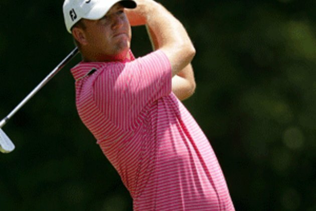 Hoge leads at soggy Sanderson Farms championship