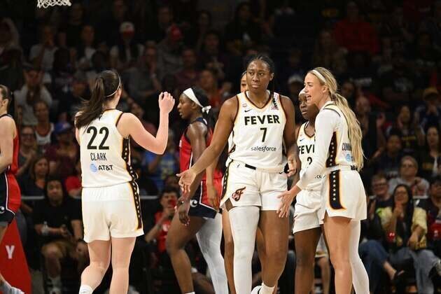 Caitlin Clark, Aliyah Boston pace Fever against lowly Sun