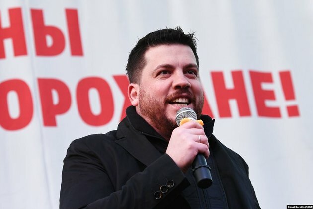 Navalny Aide Volkov Jailed Again After Completing 20-Day Sentence