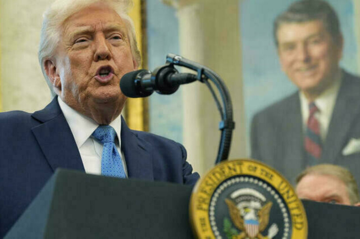 Trump says he won't fire Fed chief, signals lowering of China tariffs