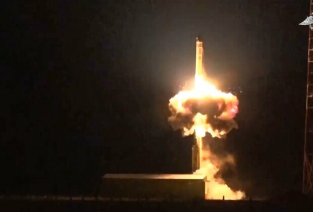 Russia tests intercontinental ballistic missile