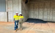  Galena chief operating officer George Macpherson and Abra processing manager Melanie Flynn inspecting first concentrate production in Abra’s concentrate shed. (Photo taken January 12 2023) 