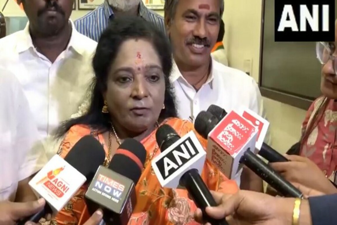 "Should not hurt sentiments of others...": BJP's Tamilisai Soundararajan on Kamal Haasan language row