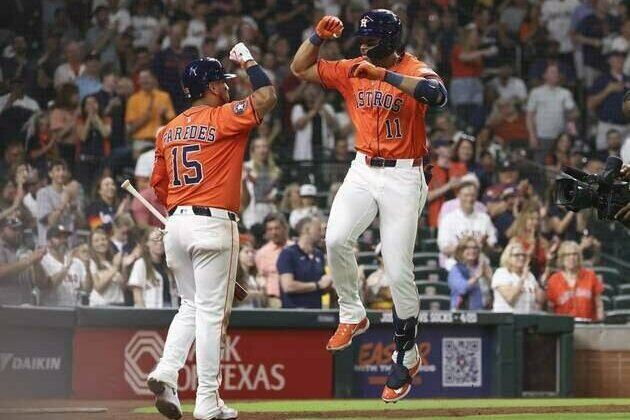 Cam Smith (2 HRs, 4 RBIs) drives Astros past Padres