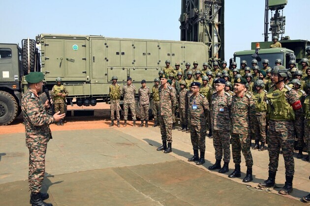 COAS General Upendra Dwivedi attends Integrated Air Defence Firepower exercise in