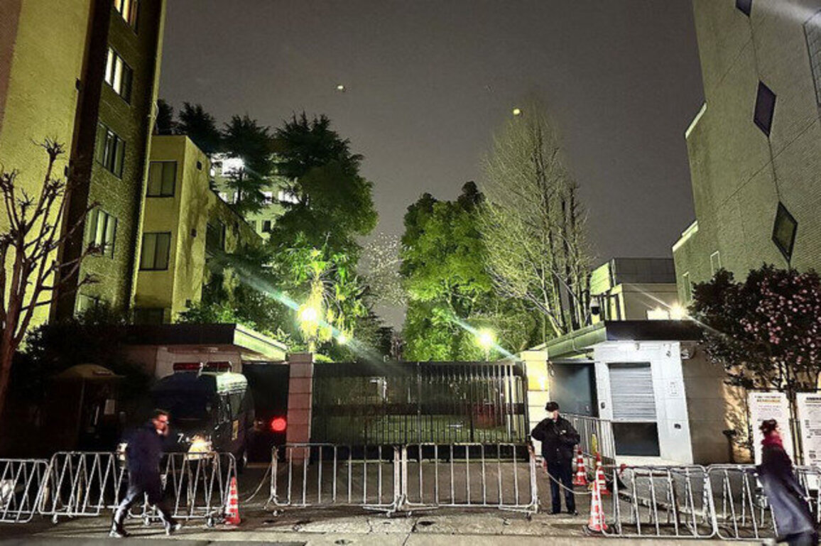Japanese figures criticize govt. response to Chinese embassy intrusion