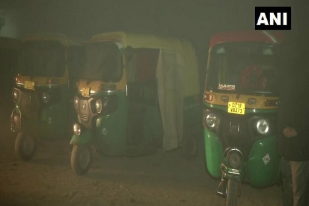 Not allowed to cross Singhu border: Auto drivers