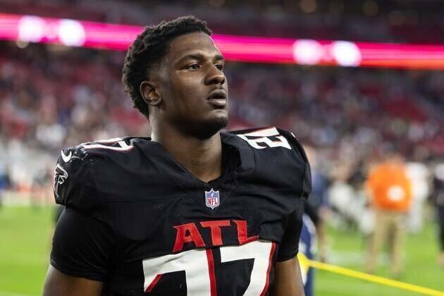 Falcons LB James Pearce Jr. arrested on battery charges