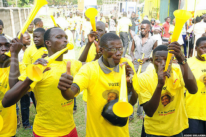 useveni supporters at a rally in oroti