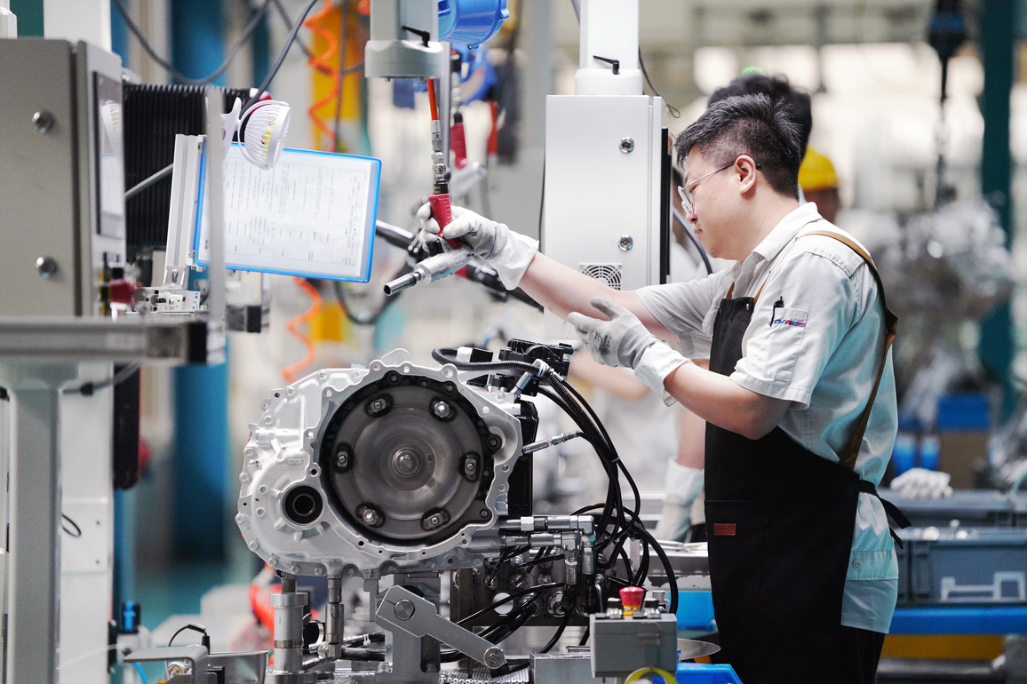 GLOBALink | Digital intelligent technologies fuel industrial transformation in NE China's Heilongjiang