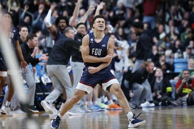 Fairleigh Dickinson stuns Purdue, becomes second No. 16 to top No. 1
