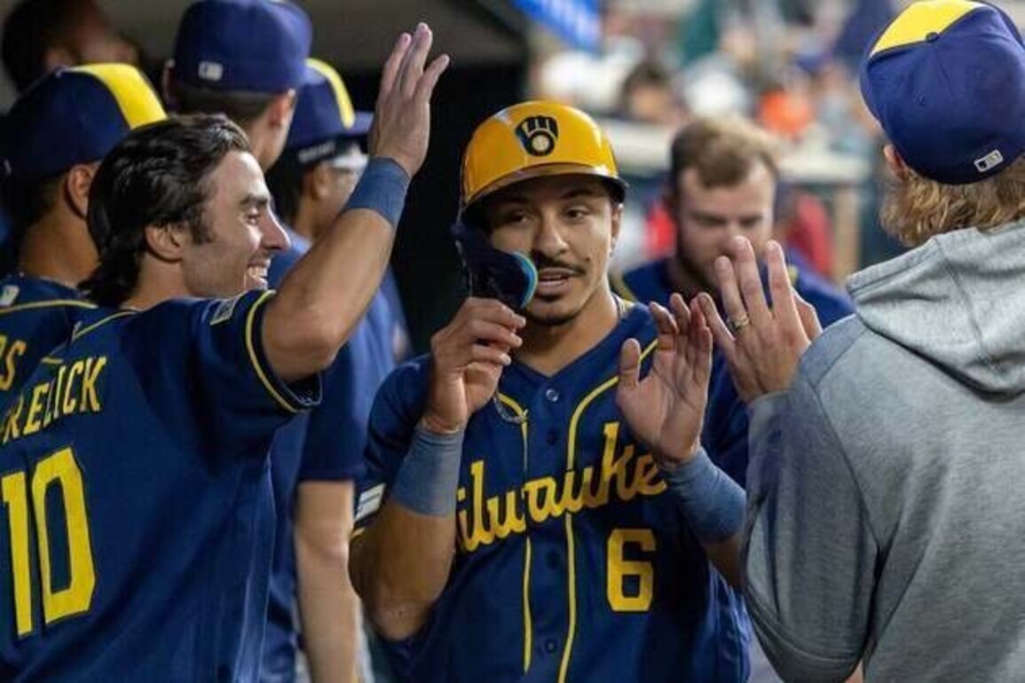 Fresh off offensive outburst, Brewers bid for series win vs. Tigers