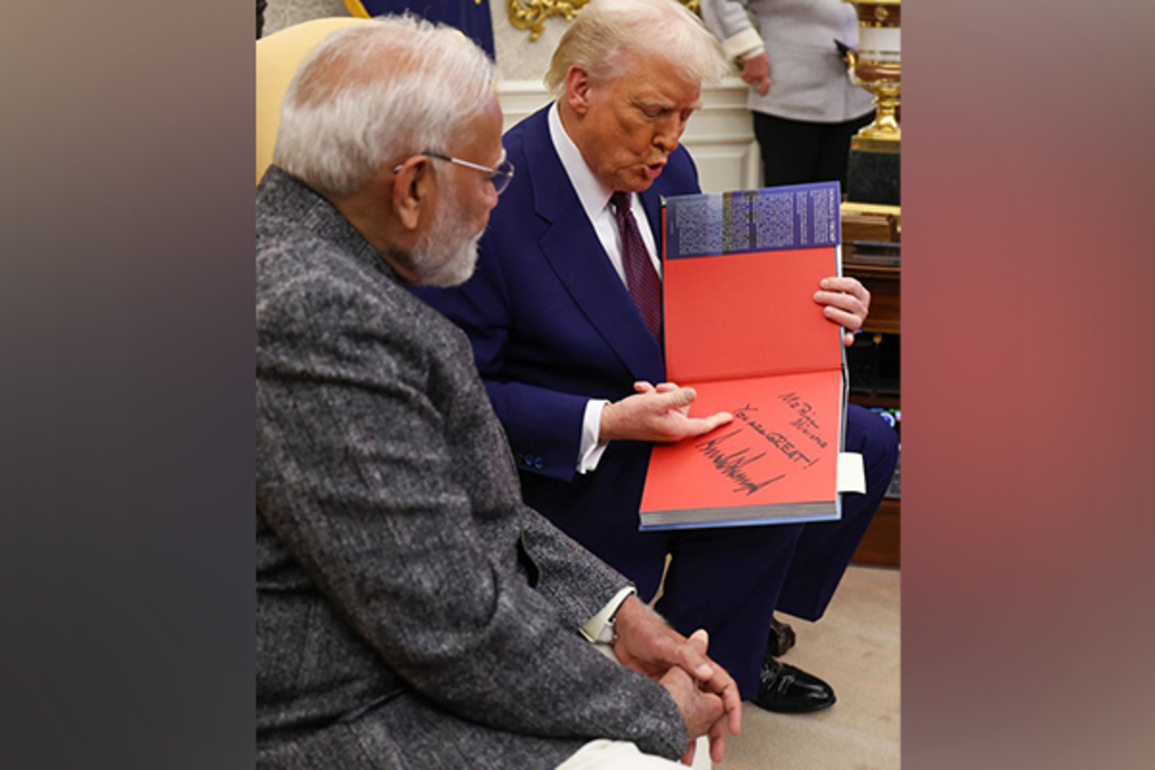 Trump gifts Modi 'Journey Together' photobook, personalises it with "Mr Prime Minister, you are great"