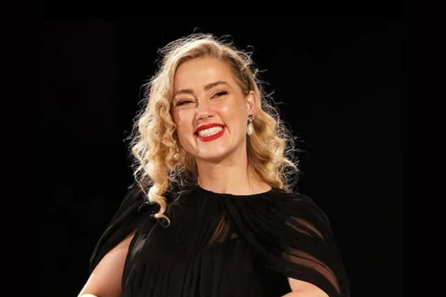 Amber Heard welcomes twins, shares picture