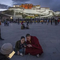 China arrests Tibetans for internet, phone use, says Human Rights Watch