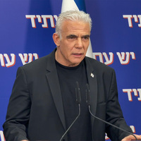 "Political disaster," Israeli Oposition leaderYair Lapid slams Netanyahu's position as US-Iran agree on ceasefire