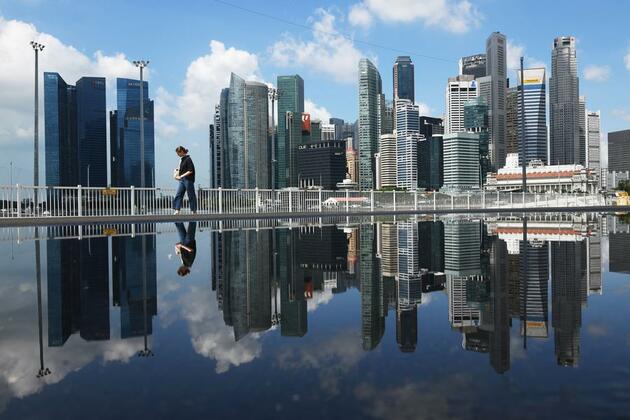 NUS scholar sees potential for Asia's middle class to complement U.S. consumers