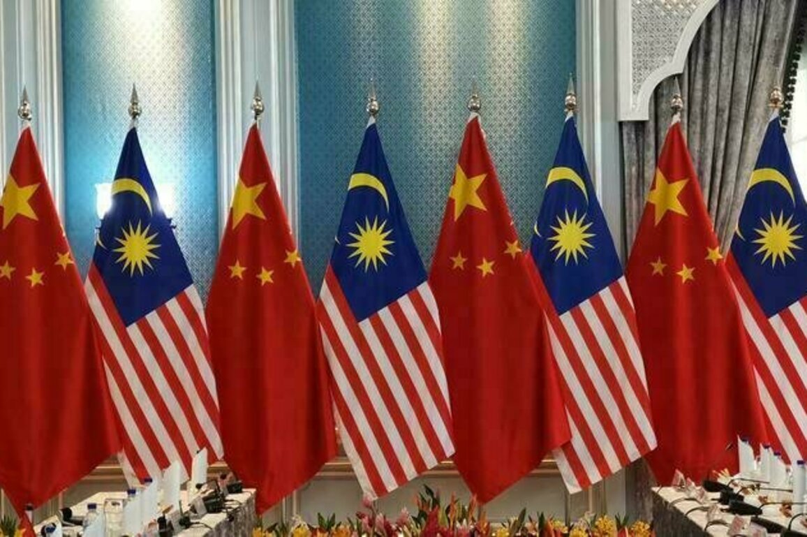 China, Malaysia vow to deepen cooperation, promote regional prosperity