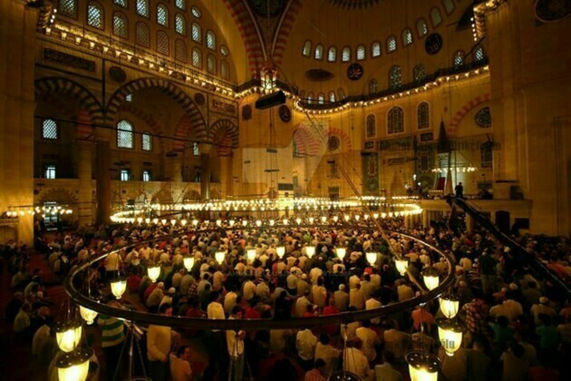 Why Muslims often don't celebrate Eid on the same day - even within one country