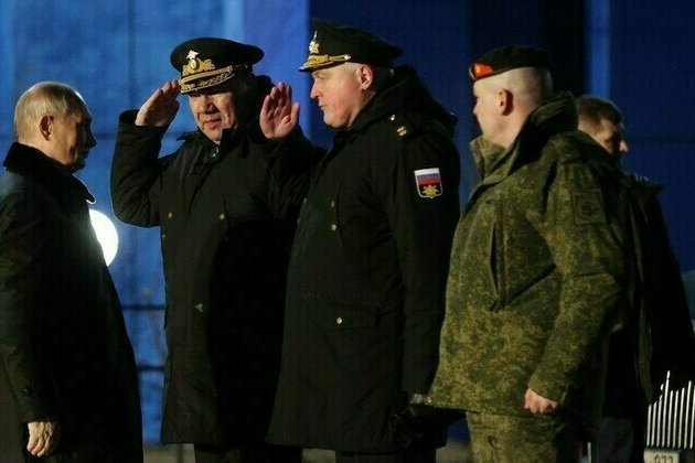 Russia will finish off Ukrainian forces  Putin