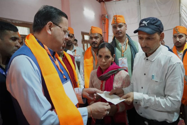 Uttarakhand CM meets bereaved family of Somendra Singh Bohra, expresses grief over his demise