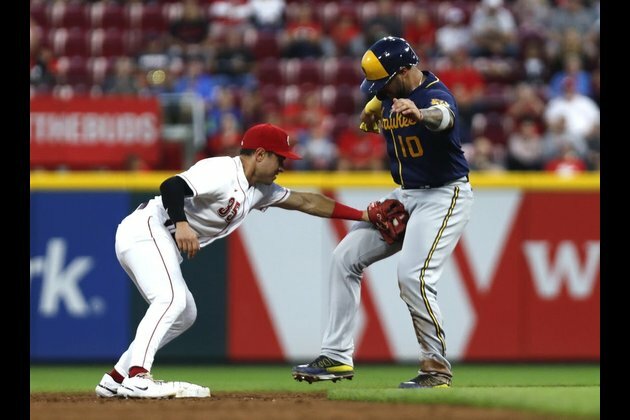 Two HRs from Hunter Renfroe help Brewers slam Reds