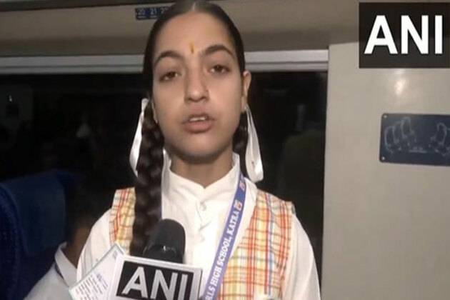 "I sang Kashmiri song for PM Modi, he liked it," says student on board to Katra-Srinagar Vande Bharat Express