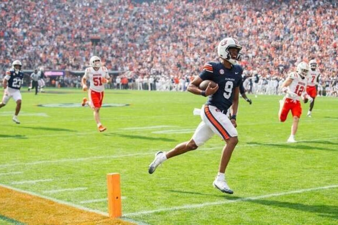 Ex-Auburn QB Deuce Knight commits to Ole Miss