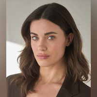 'Bridgerton' actress Genevieve Chenneour recalls fighting off attacker who stole her phone