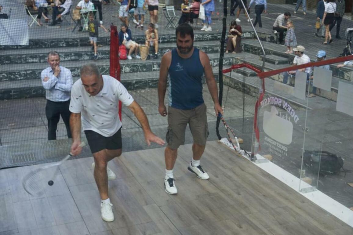 Pop-up squash to help staff bounce back into city life