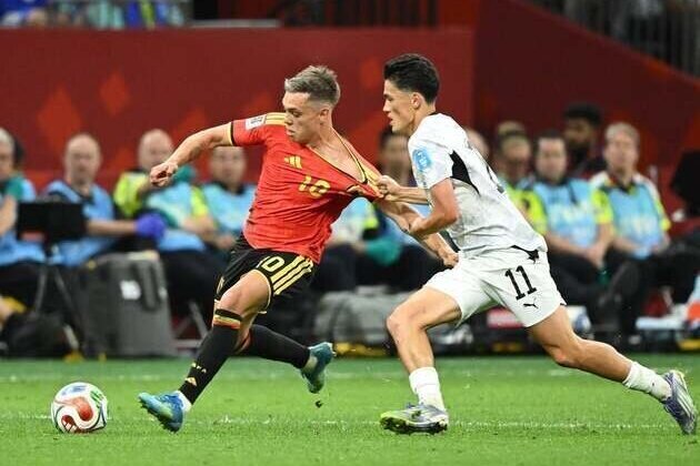 Belgium trounce New Zealand, advance to knockout round