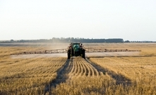 Improving pre-emergent herbicide in high stubble situations