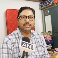 UP man appeals to Russian govt to conduct cancer vaccine trial on his son