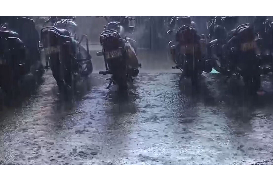 Andhra: Nellore Collector orders full alert amid heavy rainfall, schools to remain closed