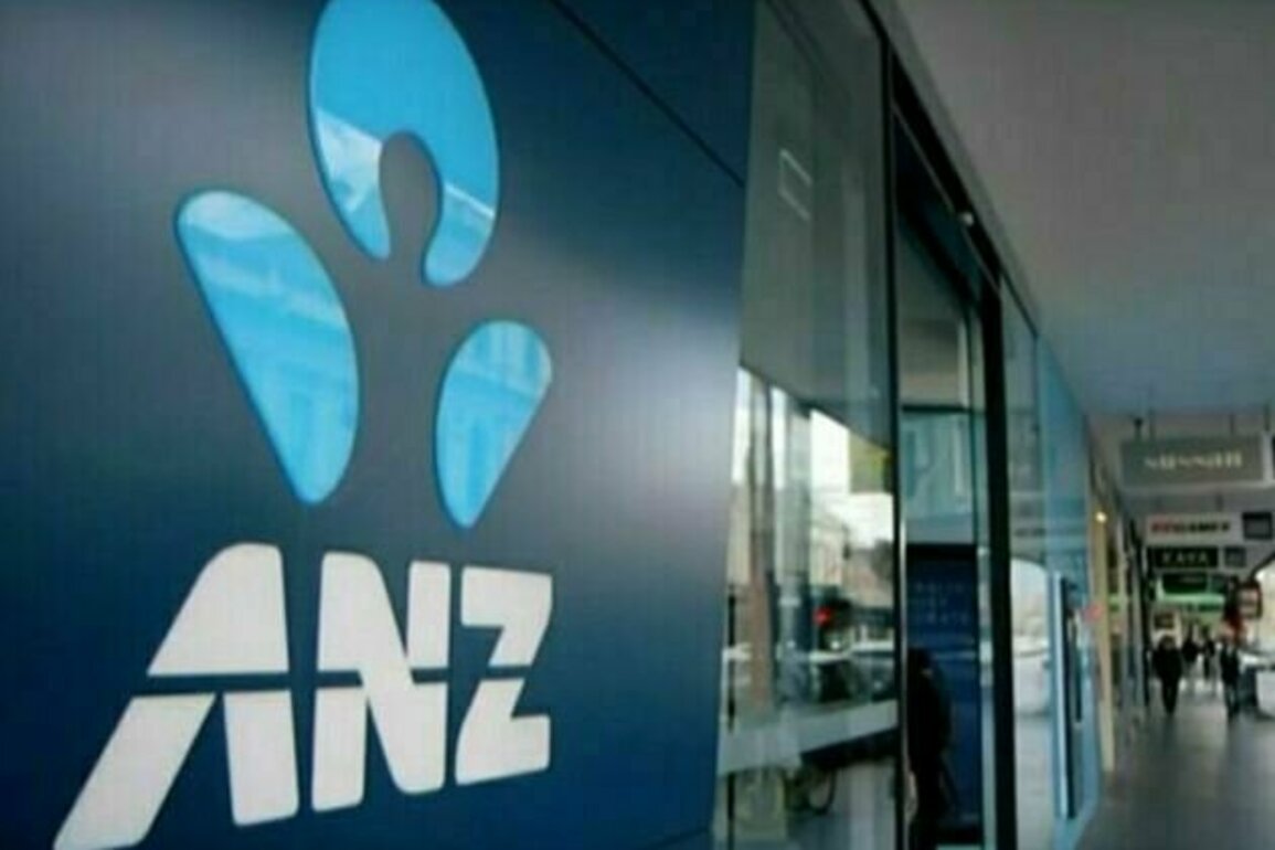 ANZ abandons business model to go cashless