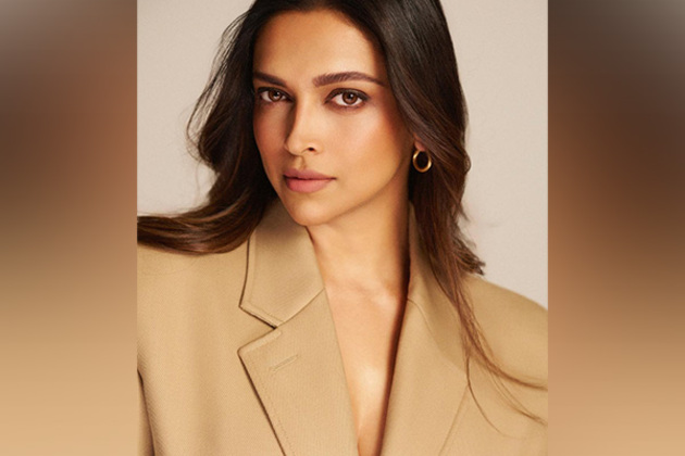 Deepika Padukone becomes first Indian to be honoured with Hollywood Walk of Fame star