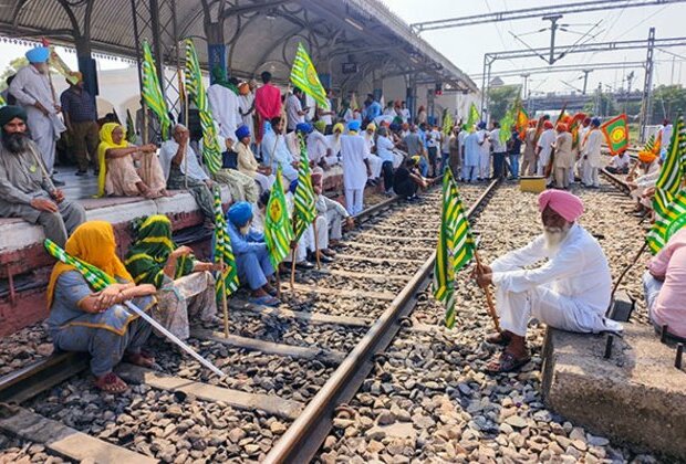 Punjab: 17 trains delayed in Ferozepur during farmers'  'Rail Roko' protest