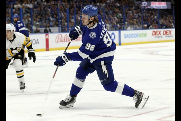 Lightning face Red Wings after falling flat on opening night