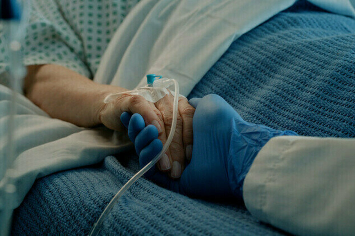 Russian cancer patients face scan shortages amid Western sanctions