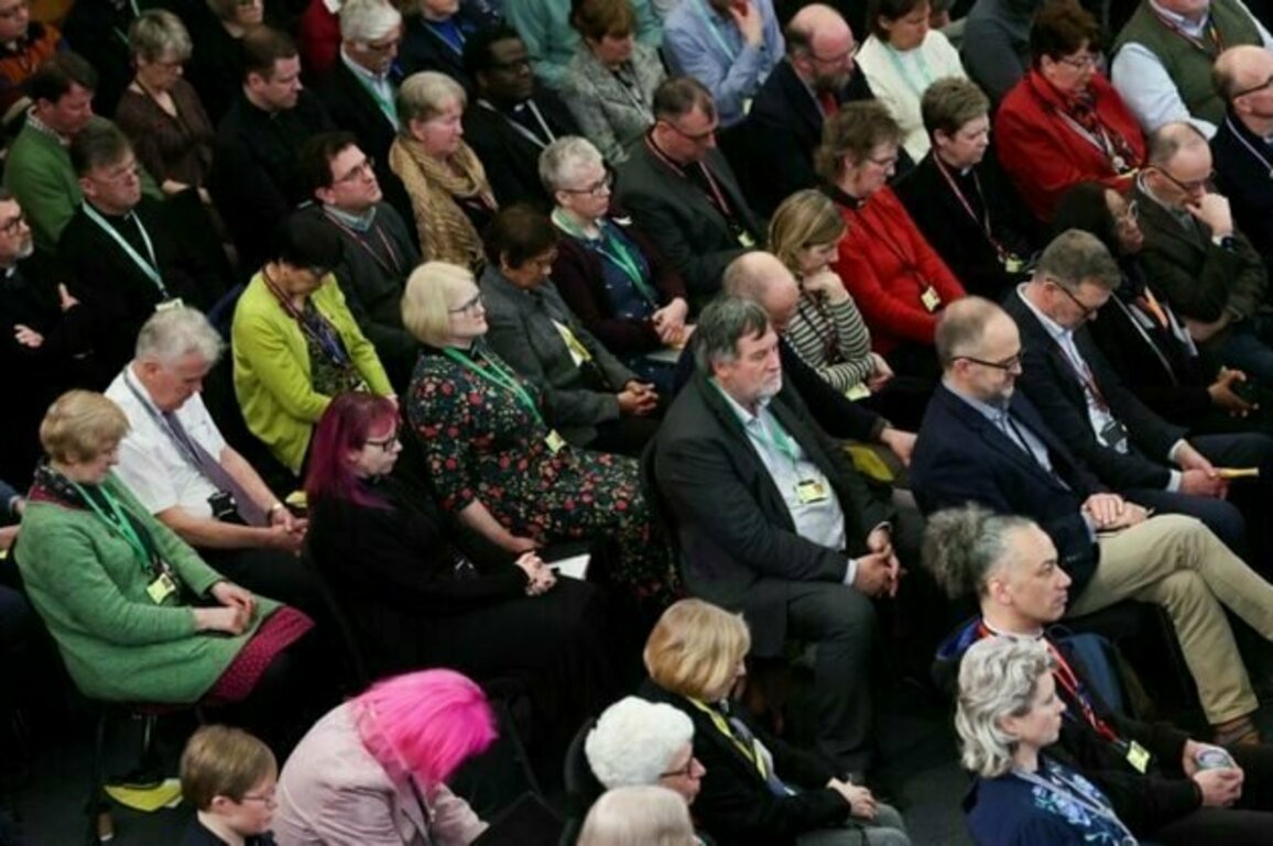 Church of England eyes disciplining clergy over child abuse scandal