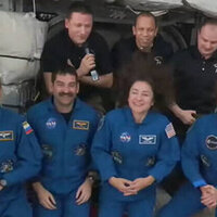 SpaceX Dragon spacecraft docks at ISS (VIDEO)