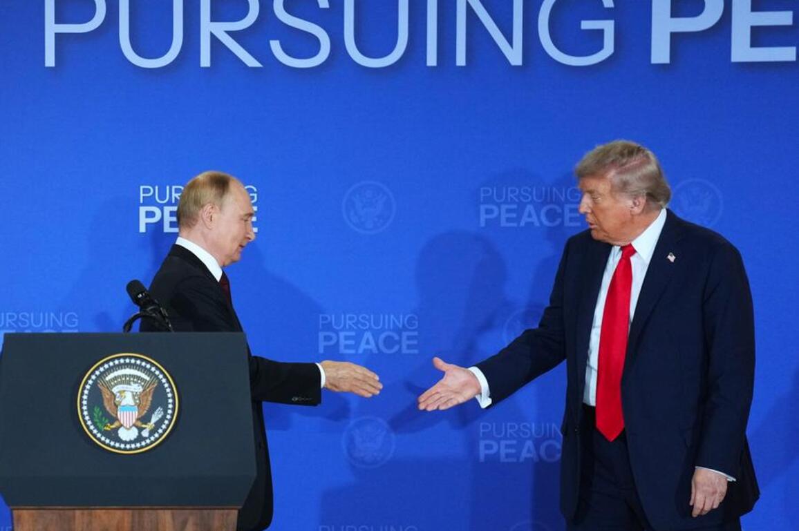 Roundup: Trump says Zelensky can end war "almost immediately," but NATO bid, Crimea off limits