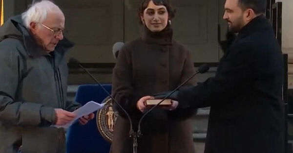 Mayor Mamdani swears on the Quran as he takes oath of office